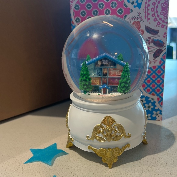 In Hand Taylor Swift Lover Snowglobe Snow Globe Ready to Ship Lover House - Picture 1 of 9